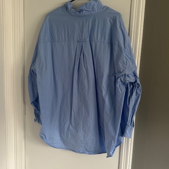 OldNavy The boyfriend shirt, light blue color, size XL, button up, long sleeve - Picture 5 of 6